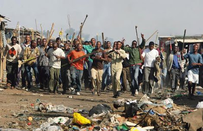 A aHUGE NEGRO GANG