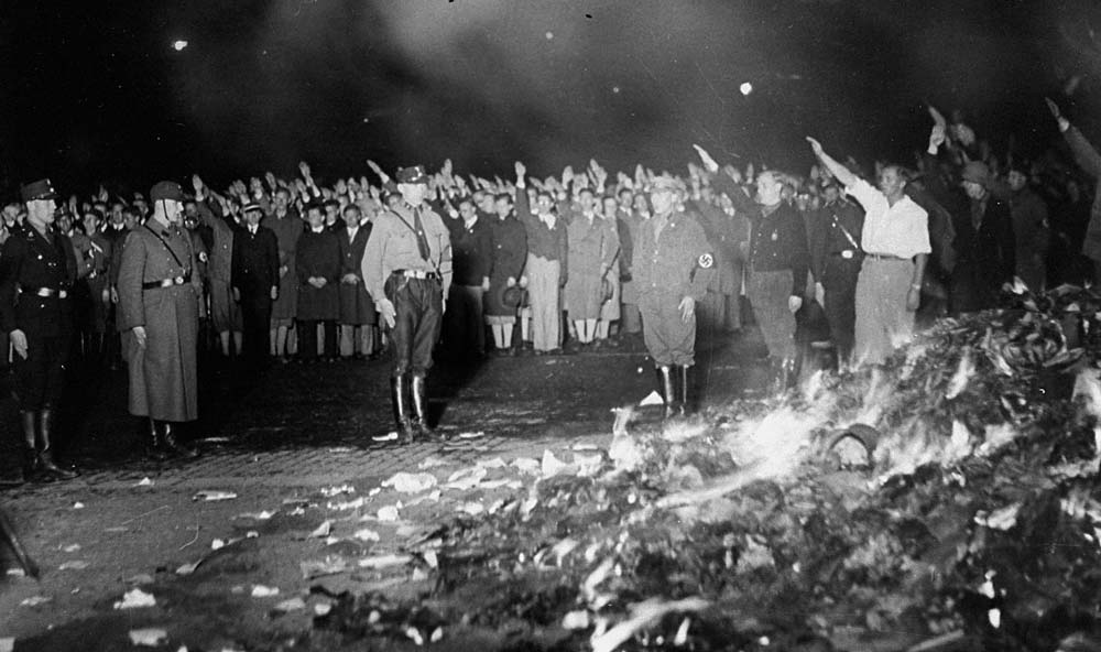 The book burnings of NS Germany were all organized by the people, never ordered by the state.