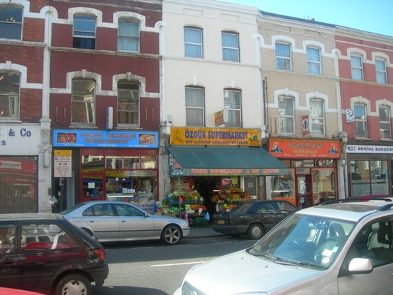 Green_Lanes_Haringey_(2)_-_geograph.org.uk_-_139858 Green_Lanes_Haringey_(2)_-_geograph.org.uk_-_139858