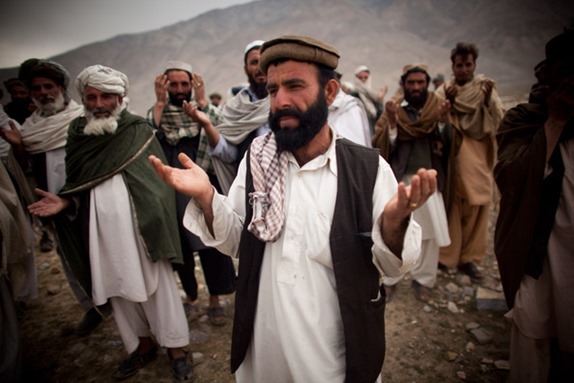 Pashtun Tribesmen Children Living Outskirts m-Toroy29DFl Pashtun Tribesmen Children Living Outskirts m-Toroy29DFl