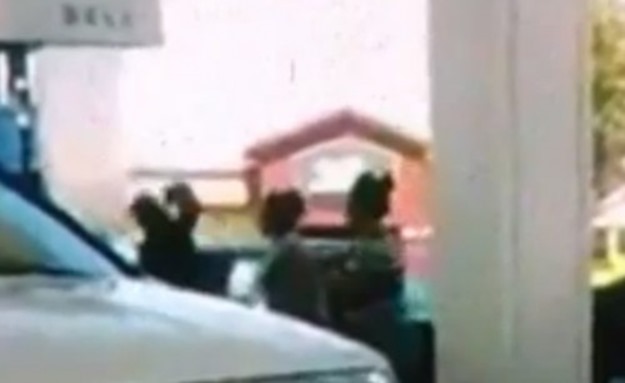 gas-pump-fight-e1408924788848 gas-pump-fight-e1408924788848