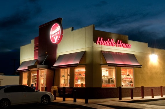 huddle-house-store-new-2010 huddle-house-store-new-2010