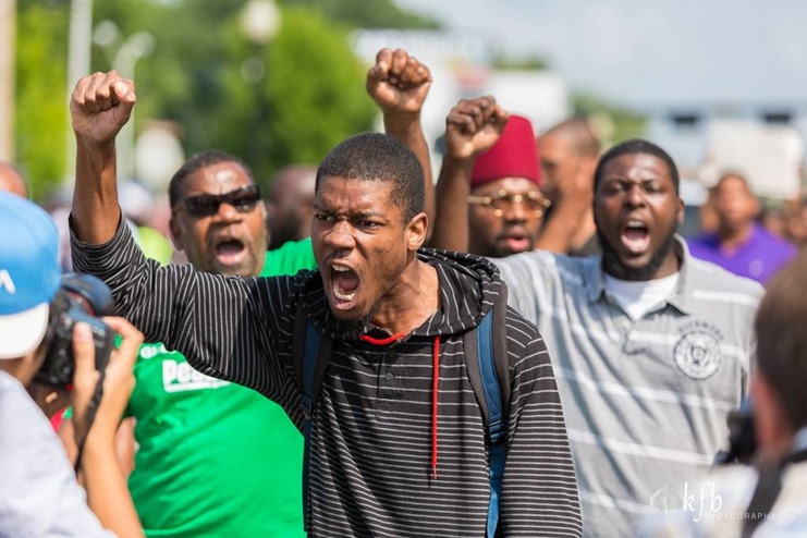 ferguson-protest-news-commenter ferguson-protest-news-commenter