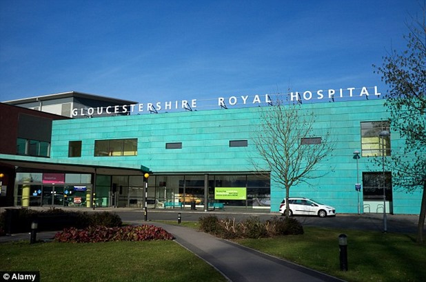 1924F76300000578-2896973-One_patient_admitted_to_Gloucestershire_Royal_Hospital_pictured_-a-10_1420463666585 1924F76300000578-2896973-One_patient_admitted_to_Gloucestershire_Royal_Hospital_pictured_-a-10_1420463666585