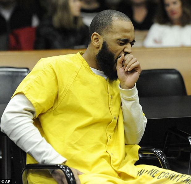 24EA74F400000578-2920612-Bored_Frederick_Young_yawns_as_he_is_sentenced_to_life_without_p-m-30_1421881095483 24EA74F400000578-2920612-Bored_Frederick_Young_yawns_as_he_is_sentenced_to_life_without_p-m-30_1421881095483
