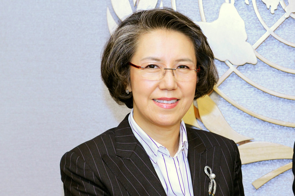 Yanghee Lee: A meddling whore.