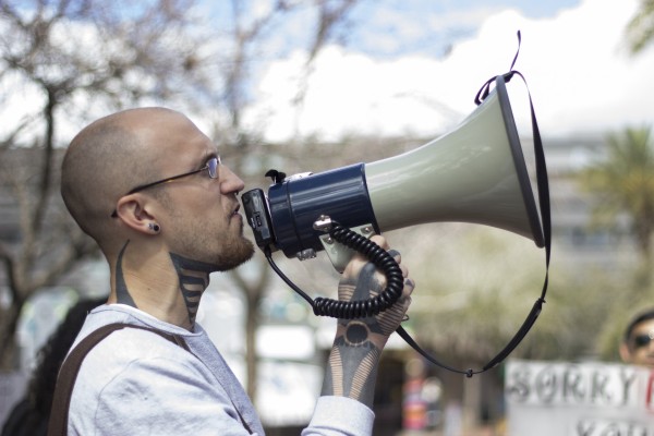 Now he has even more tattoos on his neck! And it is pure tribal! Can you even quantify these edges????