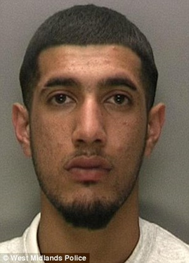 27AC605800000578-3043801-Zoheb_Majid_20_was_sentenced_to_10_years_imprisonment_for_mansla-m-17_1429286556094