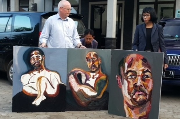 If I was in charge of the government, I would have had the guy executed for these paintings.