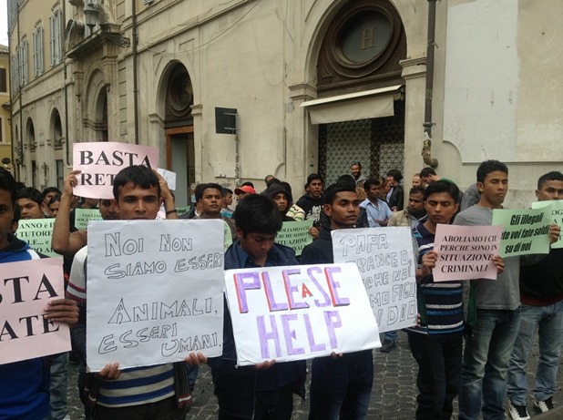 immigrati-protesta immigrati-protesta