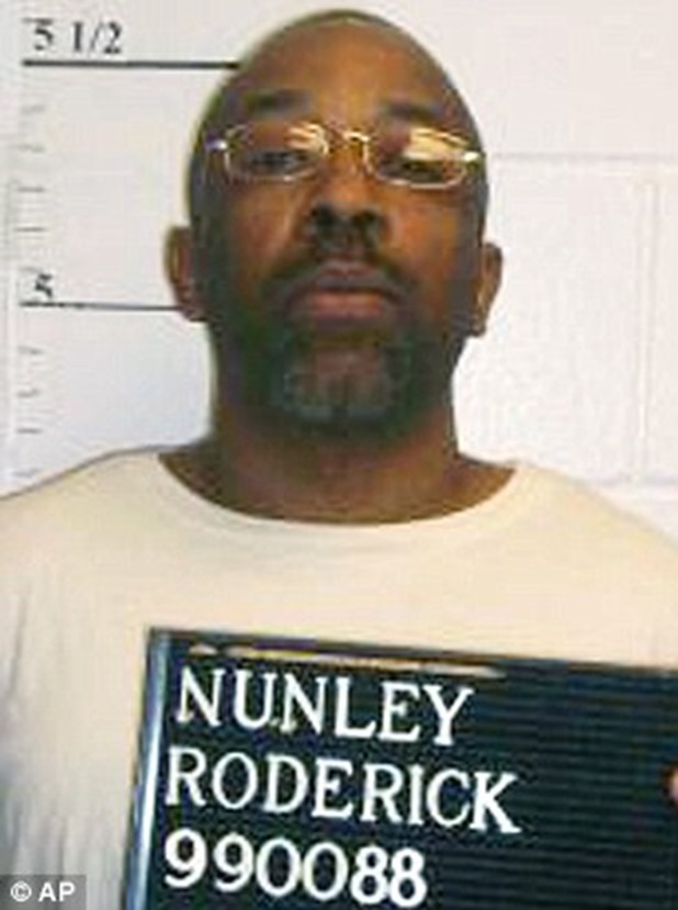 2BDA1F9900000578-0-Roderick_Nunley_50_became_the_sixth_death_row_inmate_to_be_put_t-m-40_1441162016226