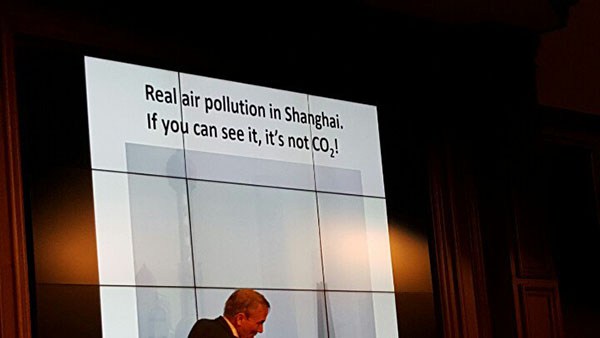 speaker-conference-02