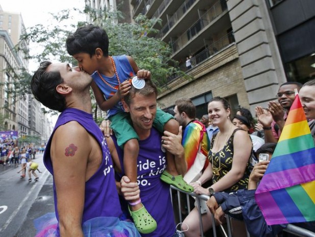 635711281948630902-Gays007