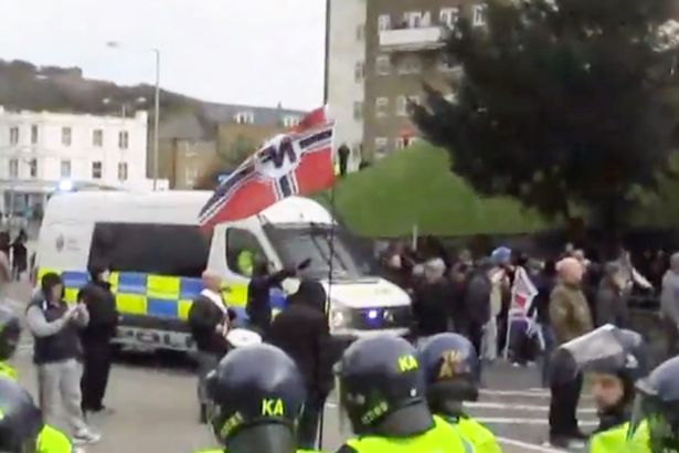 Anti-immig ration-demonstration-at-Dover
