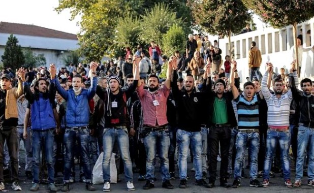 migrants-turkey-reuters_650x400_51442401215