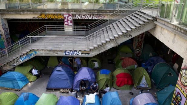170915-migrants-paris-austerlitz-jpeg