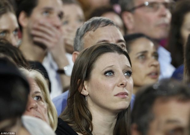 3a30d74800000578-3918838-tearful_clinton_supporters_looked_drained_and_on_the_verge_of_te-a-9_1478667625393
